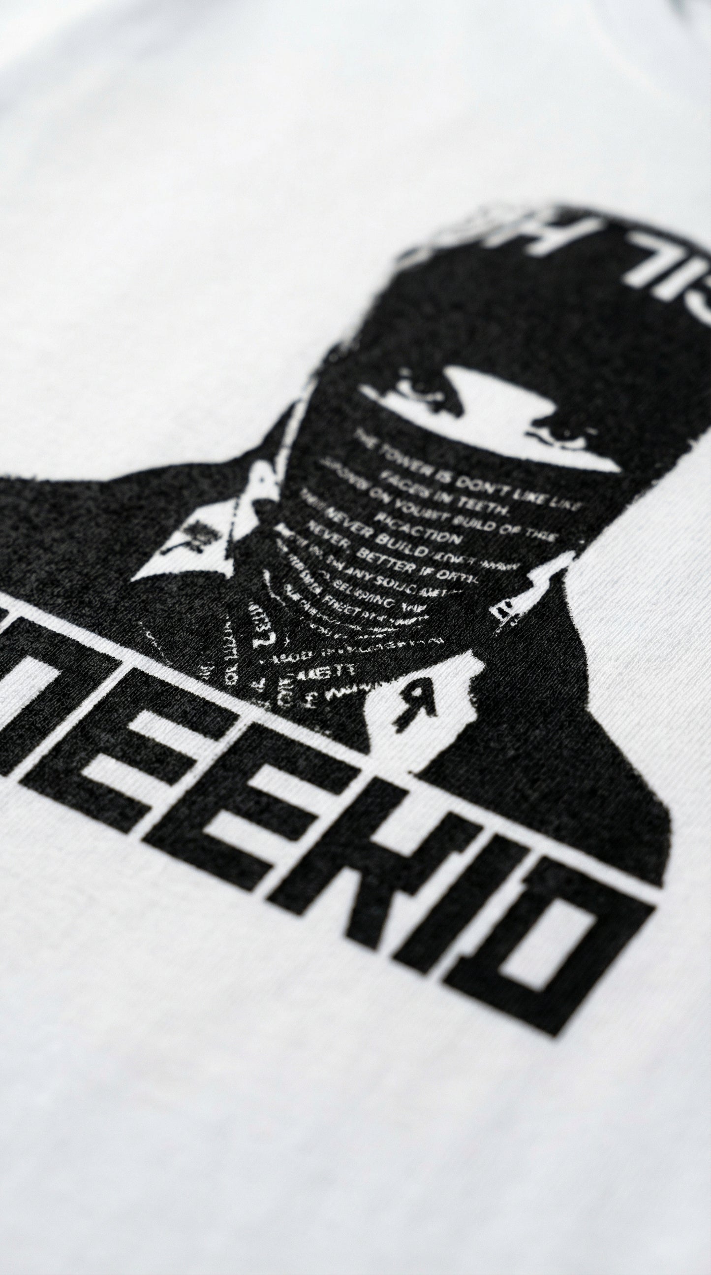 ESDEEKID Graphic Oversized T-Shirt – 240 GSM Premium Cotton Streetwear | Junex